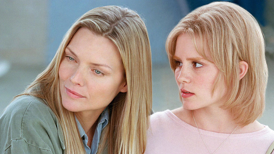 Ingrid (Michelle Pfeiffer), Astrid (Alison Lohman)